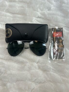 NWT Ray-Ban RB3025 Classic Aviators Large